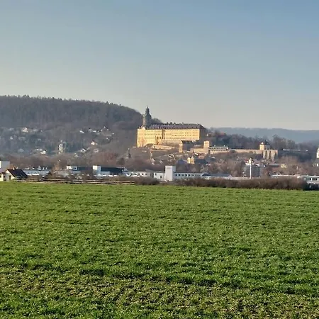 Ferienbungalow Mit Schlossblick